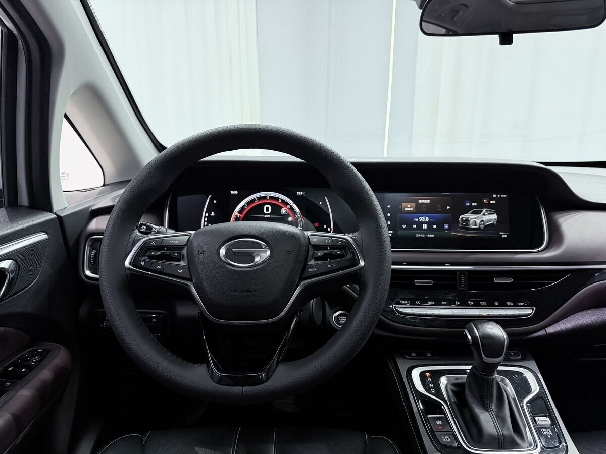 GAC Trumpchi M6 Pro 2022 - фото автомобиля