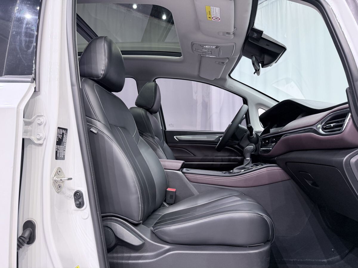 GAC Trumpchi M6 Pro 2022 - фото автомобиля