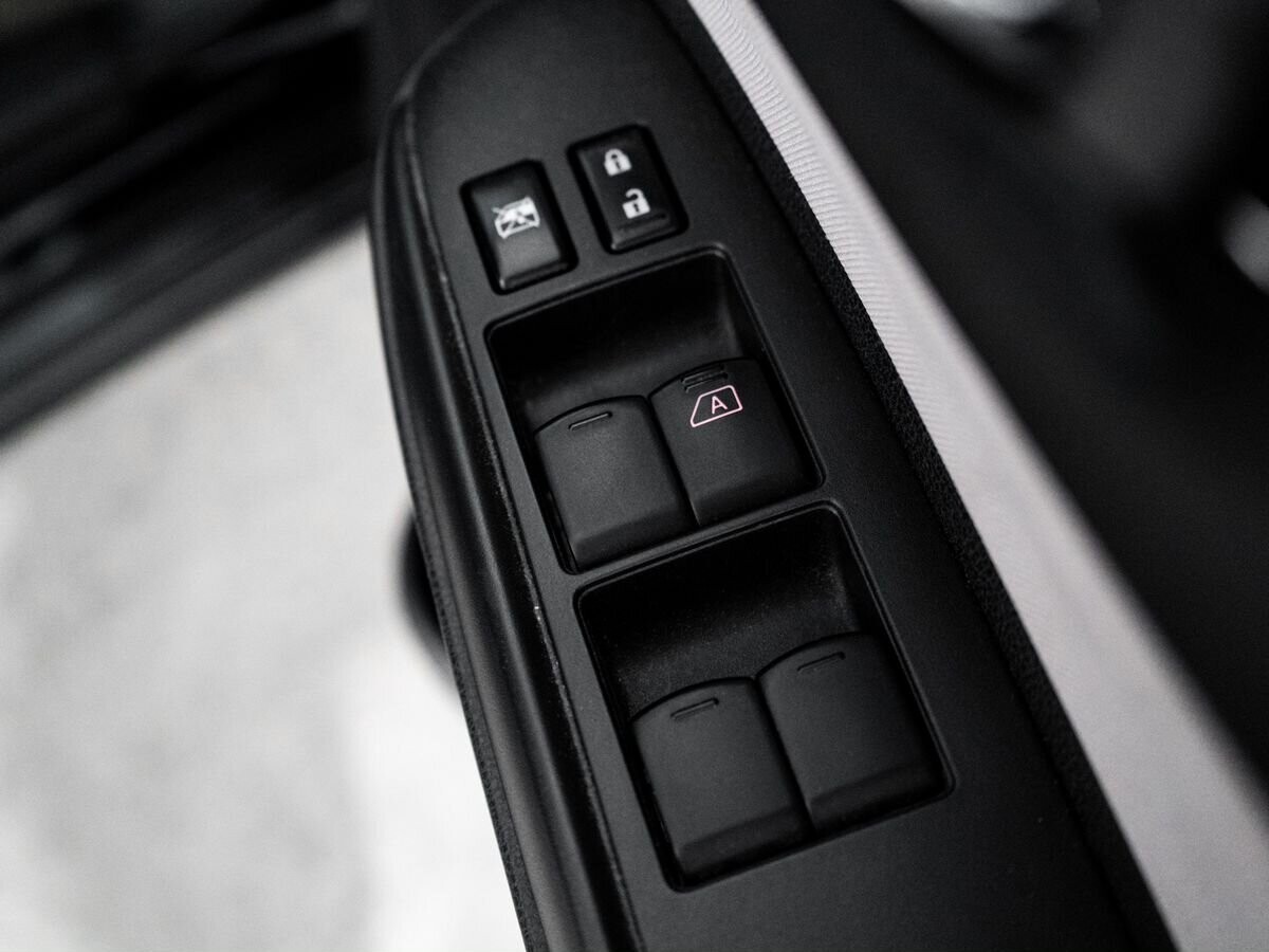 Nissan Note 2017 - фото автомобиля