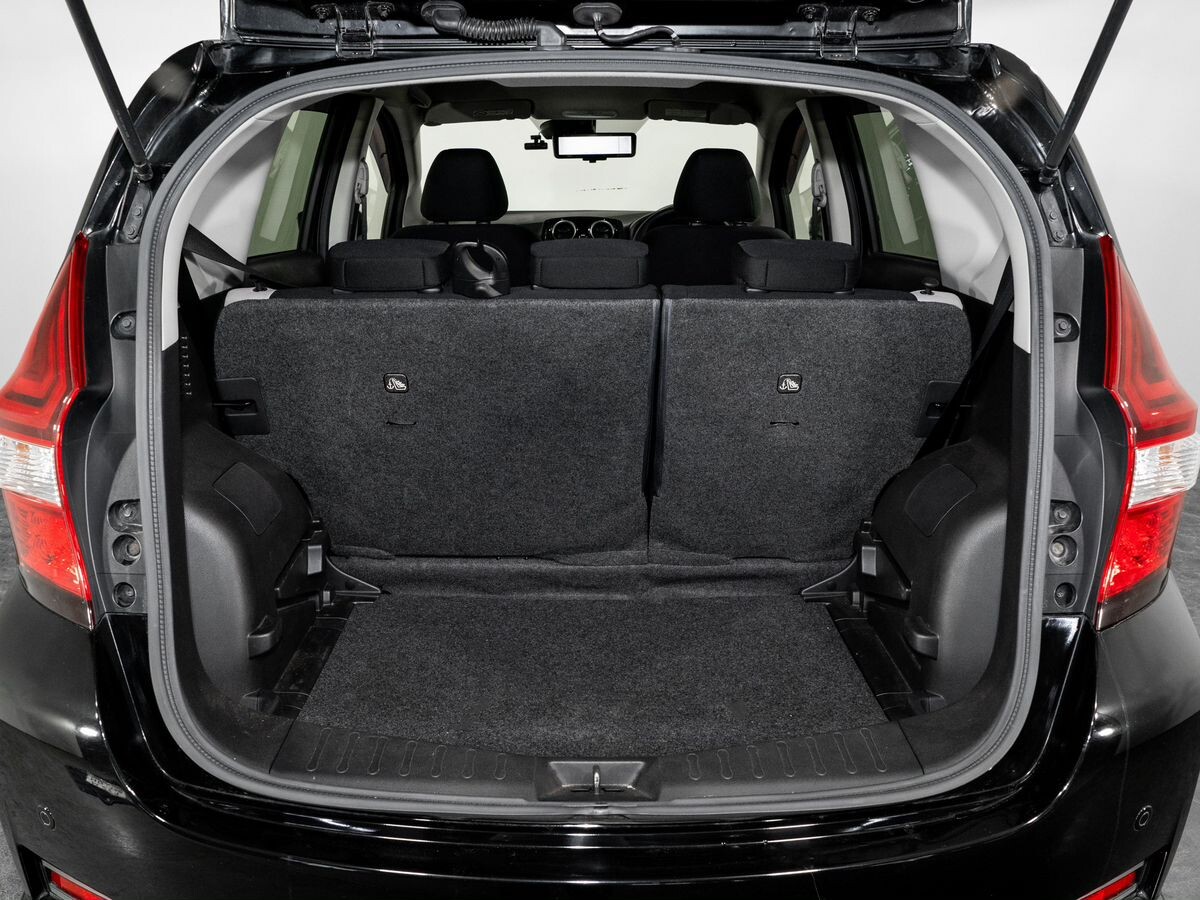 Nissan Note 2017 - фото автомобиля