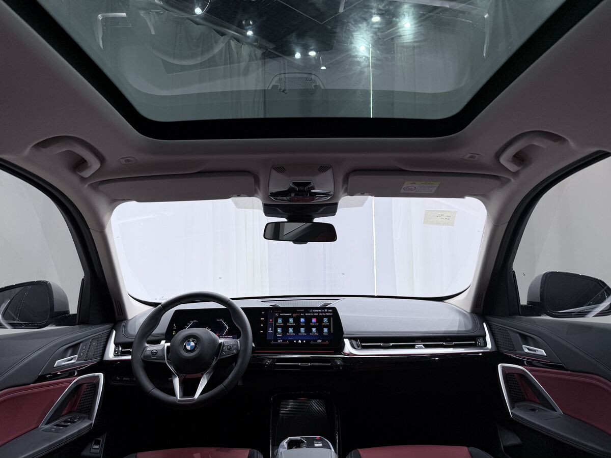 BMW X1 2023 - фото автомобиля