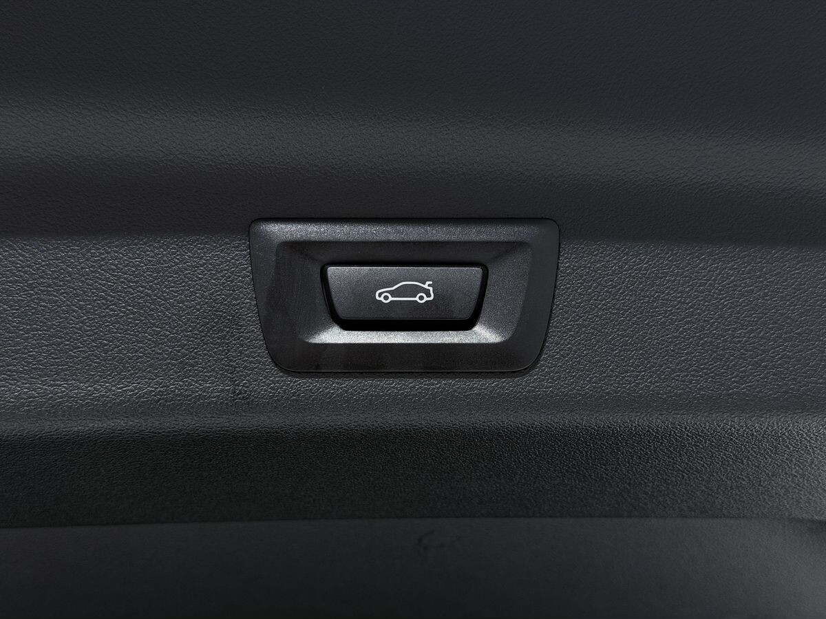 BMW X1 2023 - фото автомобиля