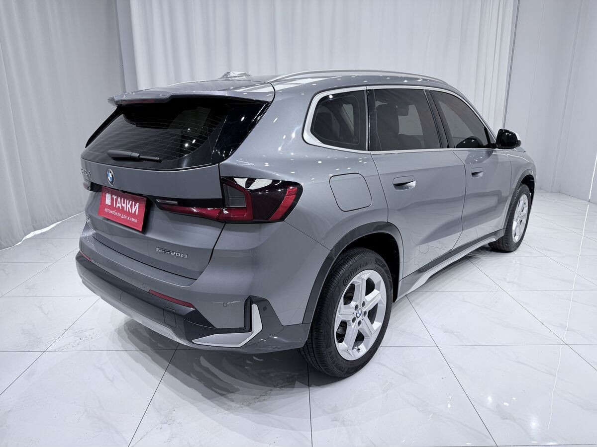 BMW X1 2023 - фото автомобиля