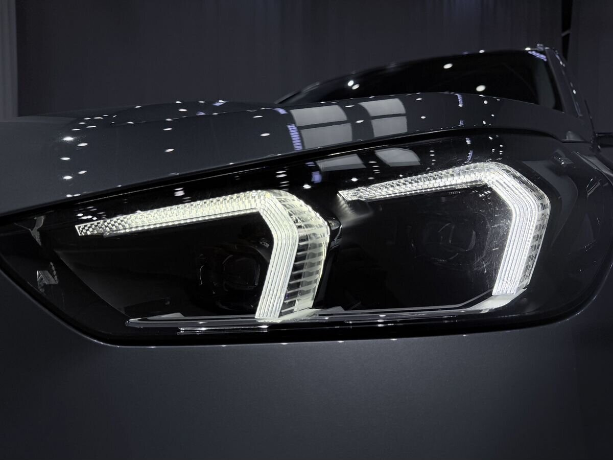 BMW X1 2023 - фото автомобиля