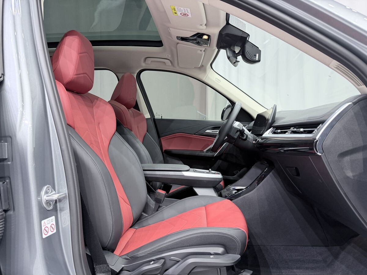 BMW X1 2023 - фото автомобиля