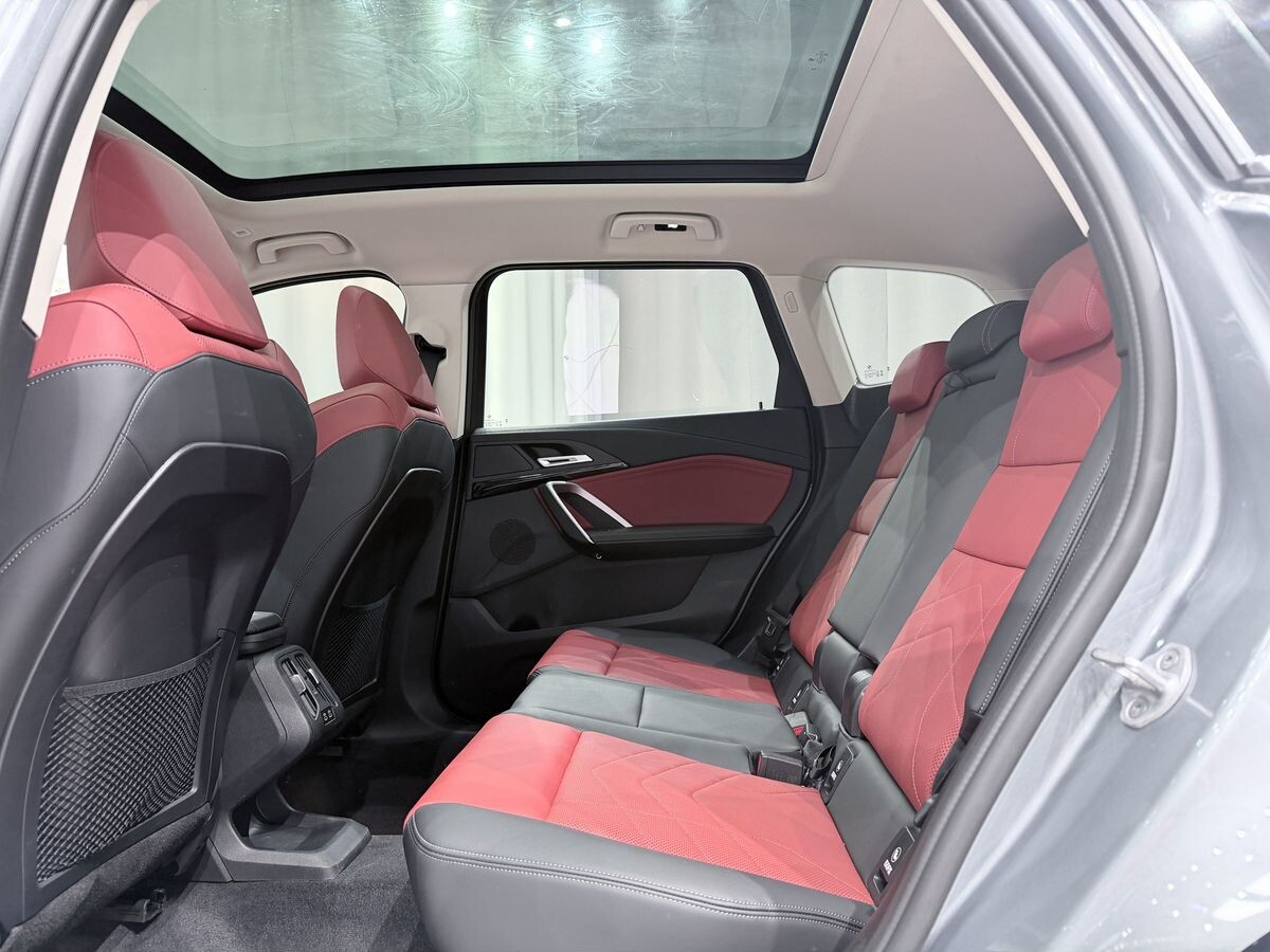 BMW X1 2023 - фото автомобиля