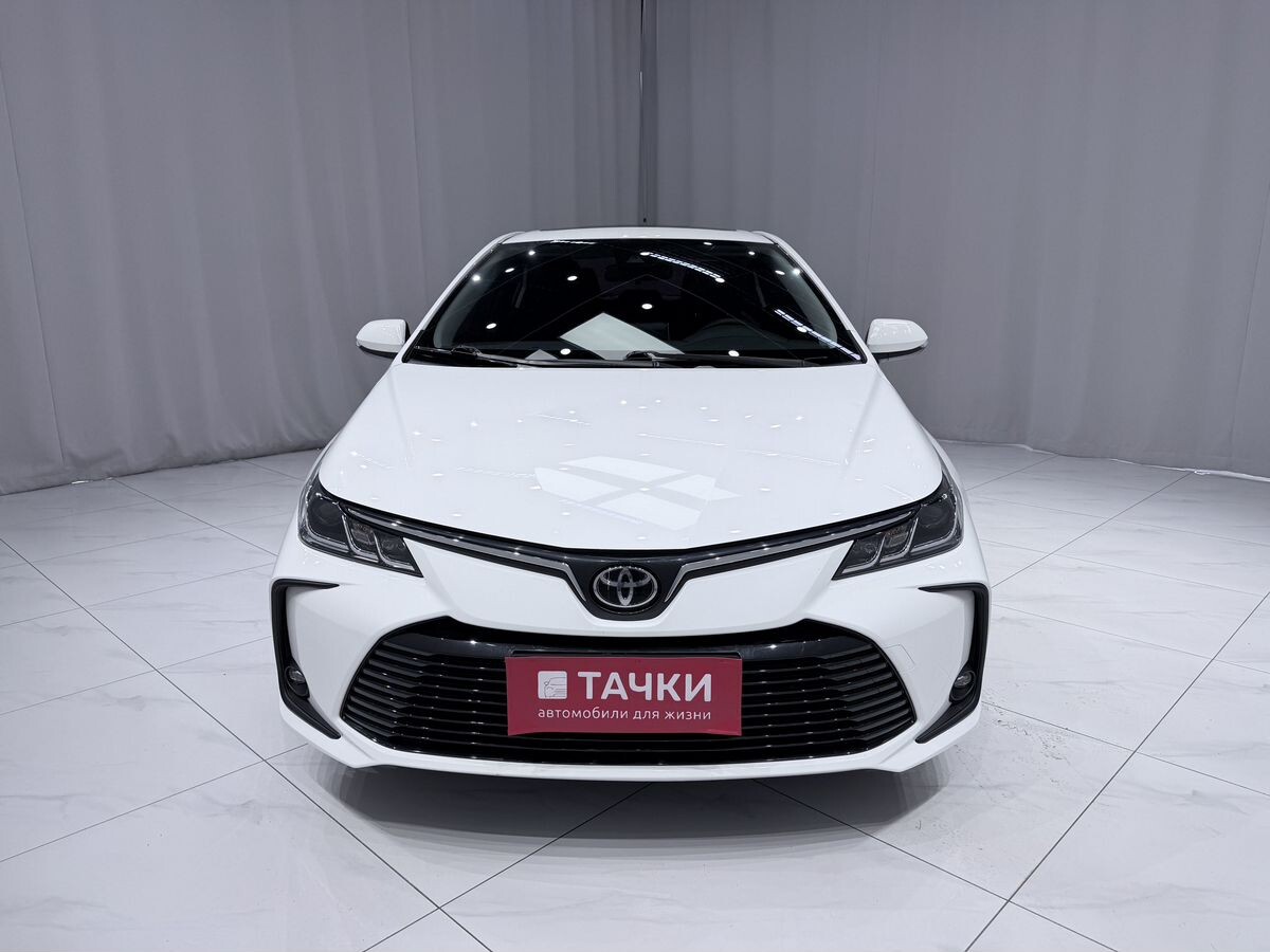 Toyota Corolla 2022 - фото автомобиля