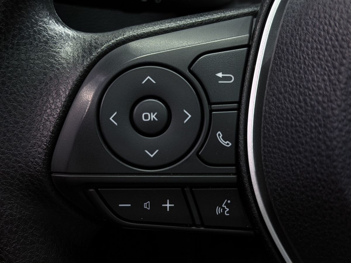 Toyota Corolla 2022 - фото автомобиля