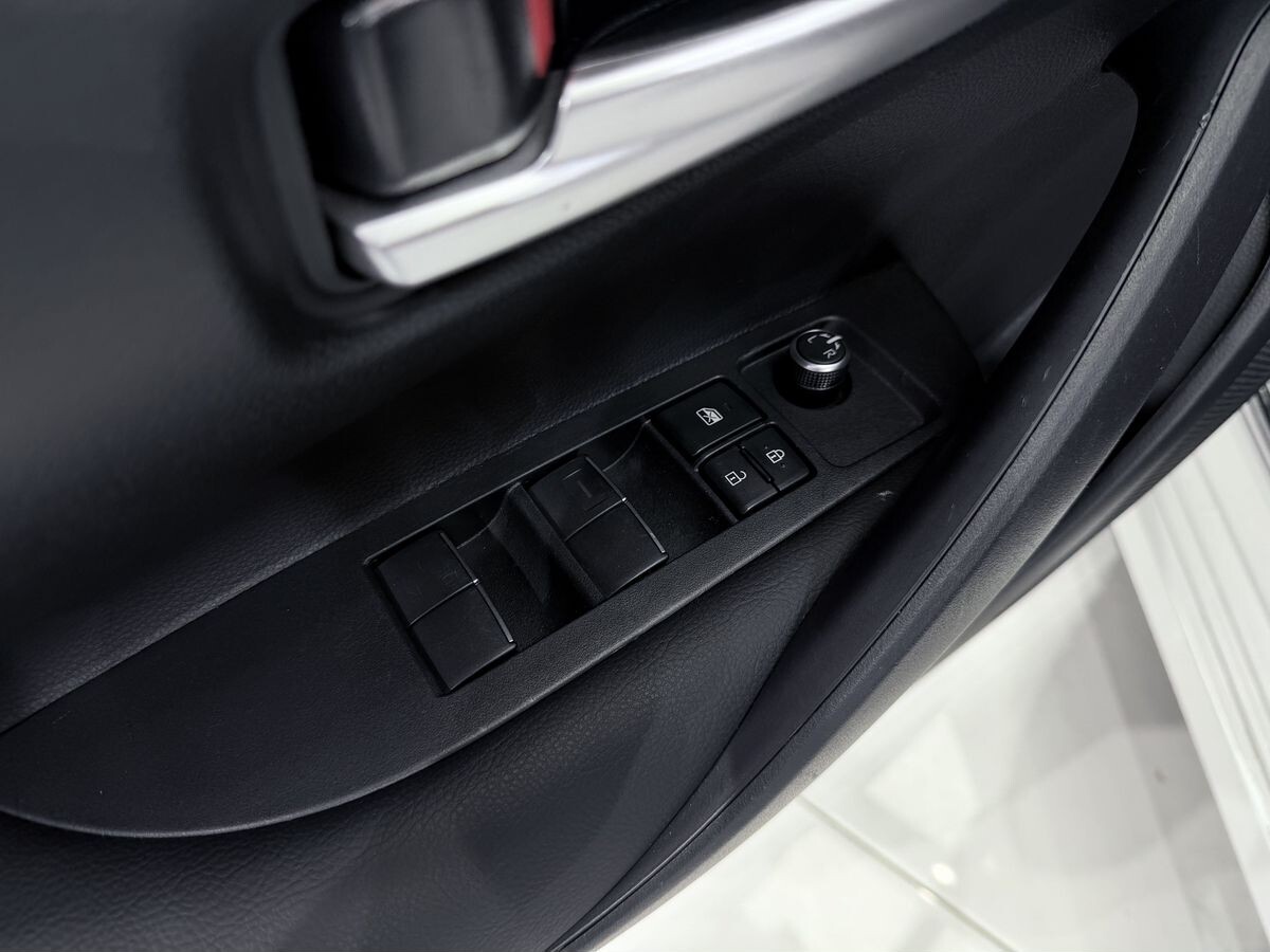 Toyota Corolla 2022 - фото автомобиля