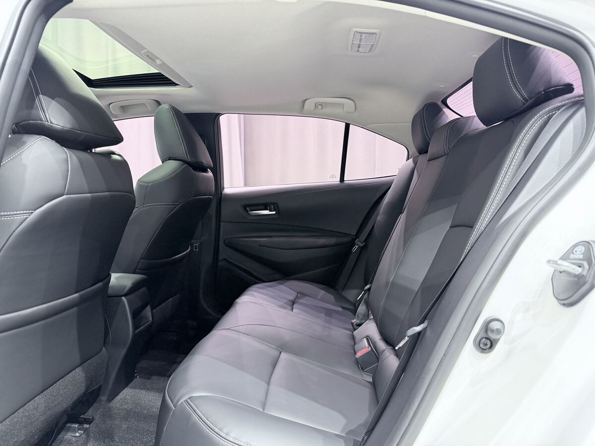 Toyota Corolla 2022 - фото автомобиля