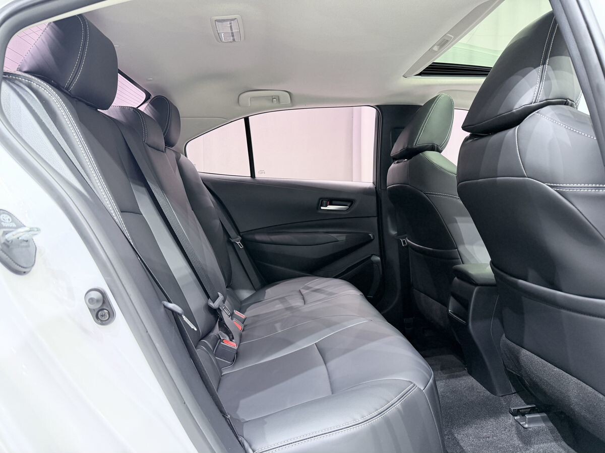 Toyota Corolla 2022 - фото автомобиля