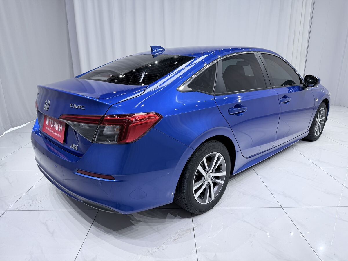 Honda Civic 2021 - фото автомобиля