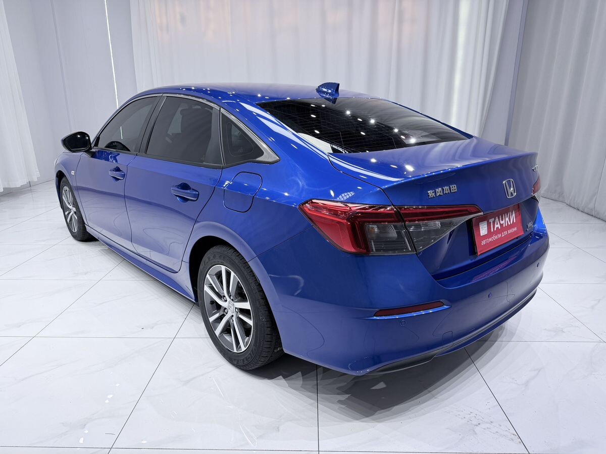 Honda Civic 2021 - фото автомобиля