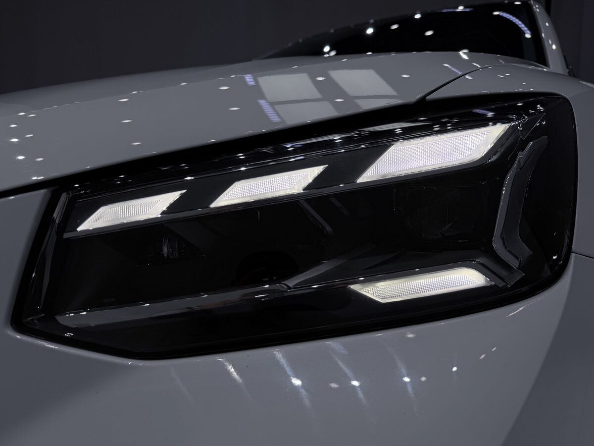 Audi Q2 2021 - фото автомобиля