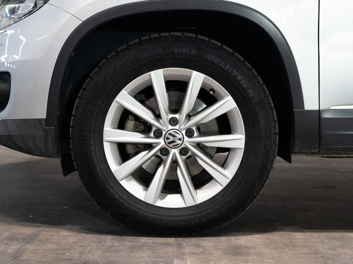 Volkswagen Tiguan 2014 - фото автомобиля