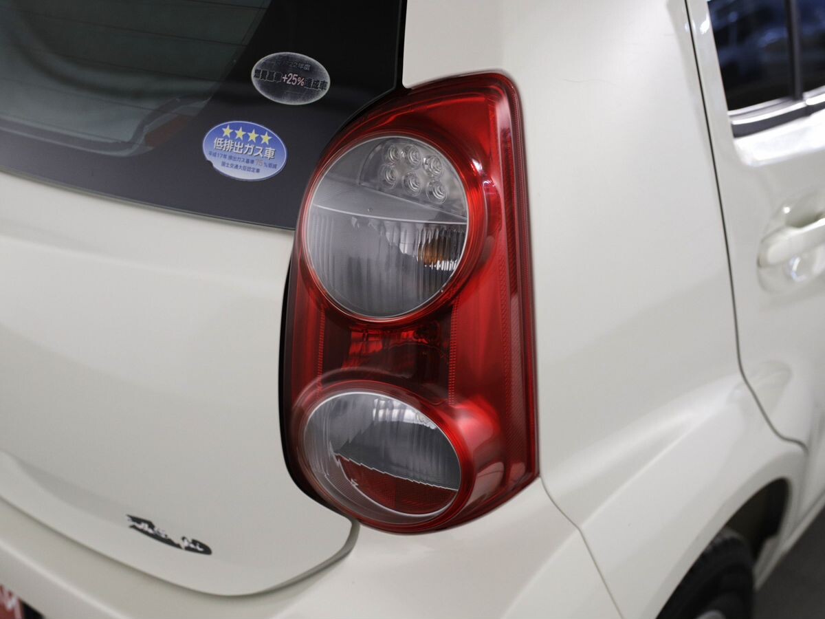 Toyota Passo 2011 - фото автомобиля
