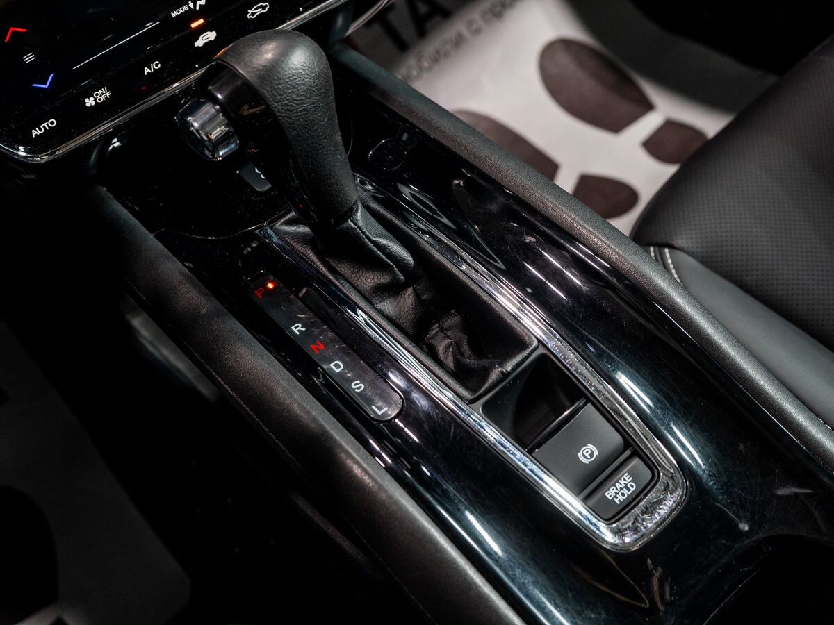 Honda Vezel 2021 - фото автомобиля