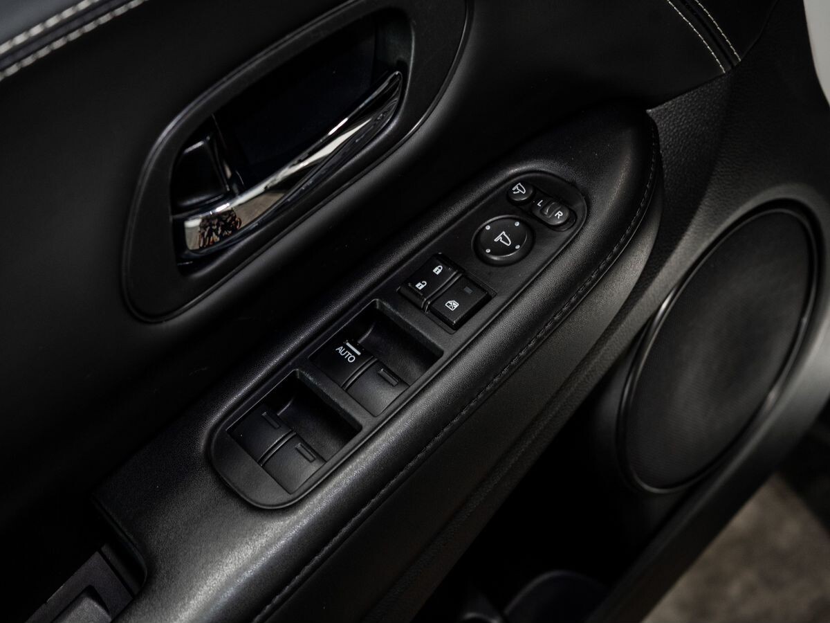 Honda Vezel 2021 - фото автомобиля