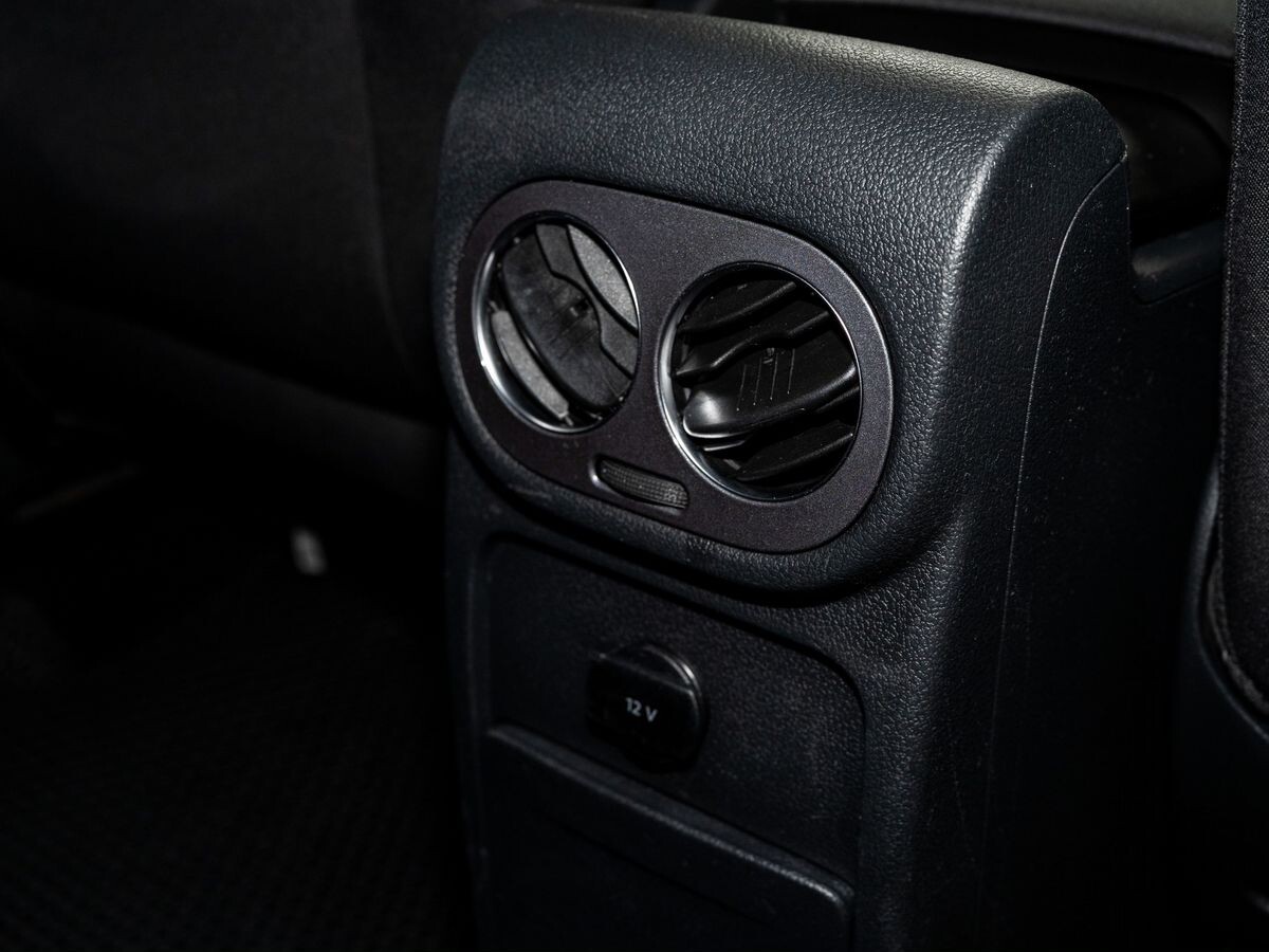 Volkswagen Tiguan 2014 - фото автомобиля