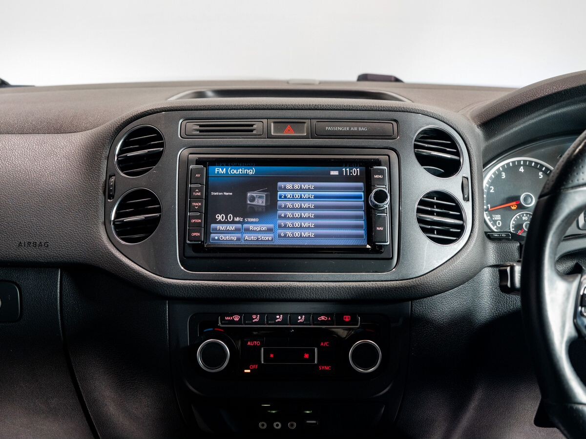 Volkswagen Tiguan 2014 - фото автомобиля
