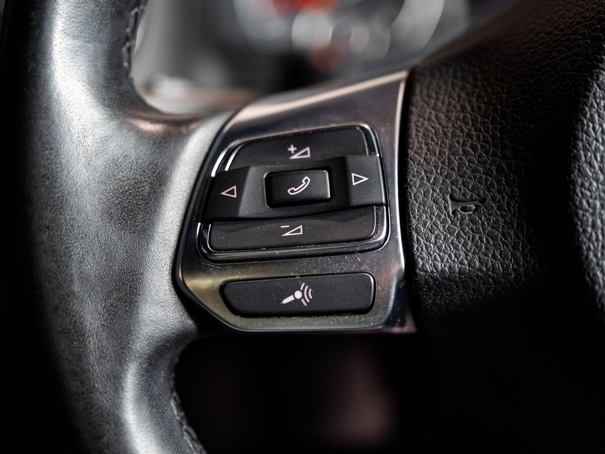 Volkswagen Tiguan 2014 - фото автомобиля