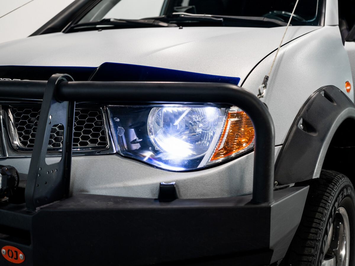 Mitsubishi L200 2008 - фото автомобиля