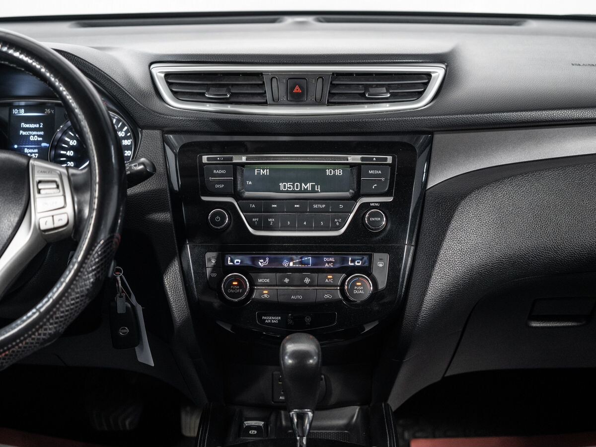 Nissan X-Trail 2016 - фото автомобиля