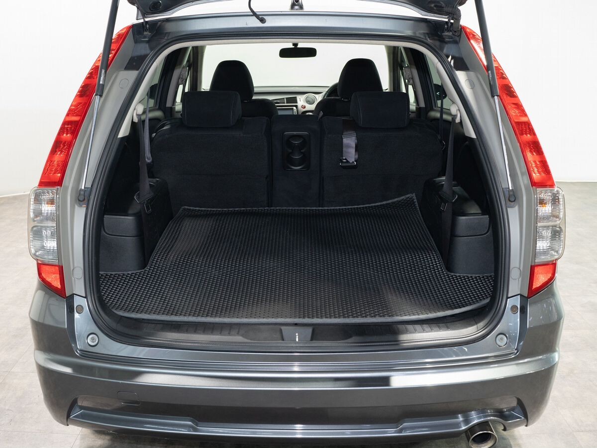 Honda Stream 2009 - фото автомобиля