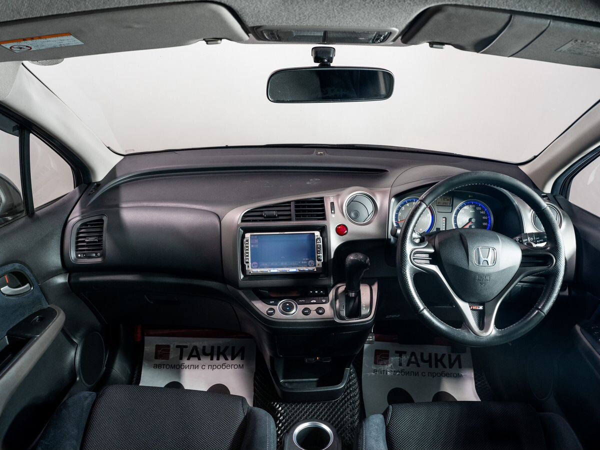 Honda Stream 2009 - фото автомобиля