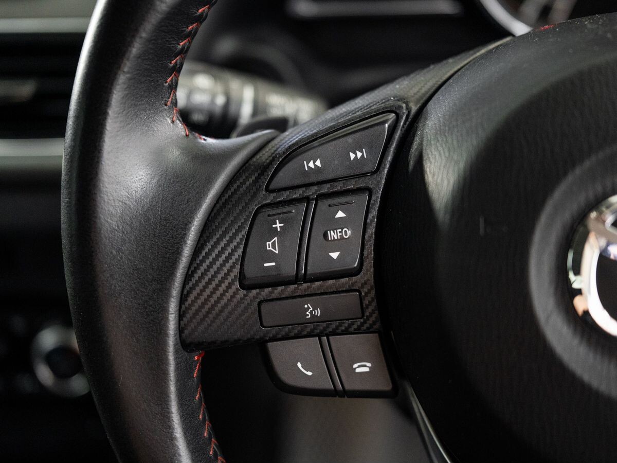 Mazda Axela 2014 - фото автомобиля