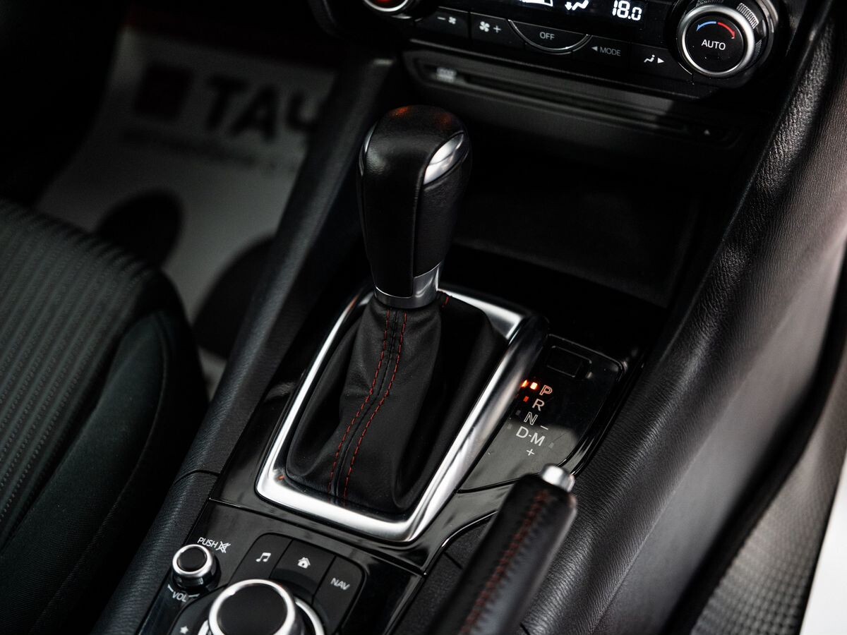 Mazda Axela 2014 - фото автомобиля