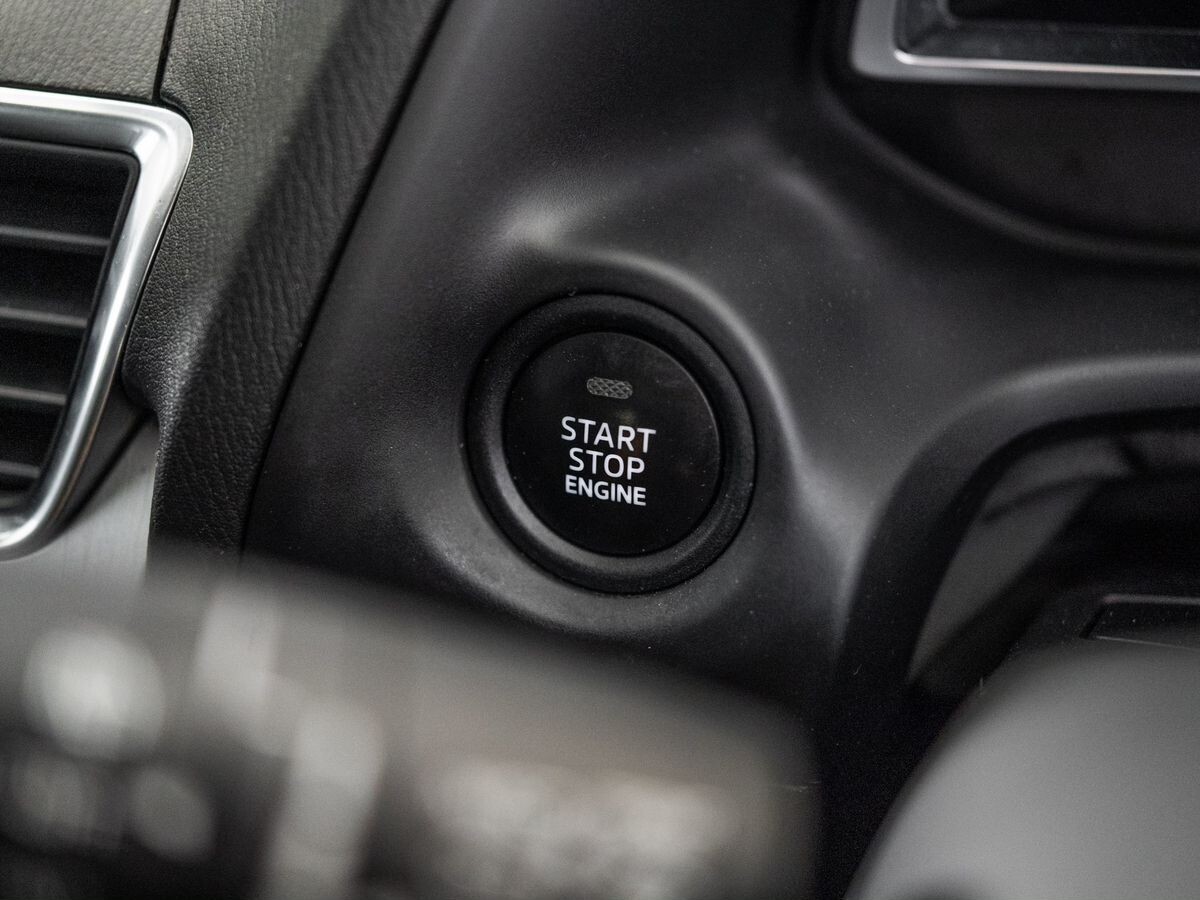Mazda Axela 2014 - фото автомобиля