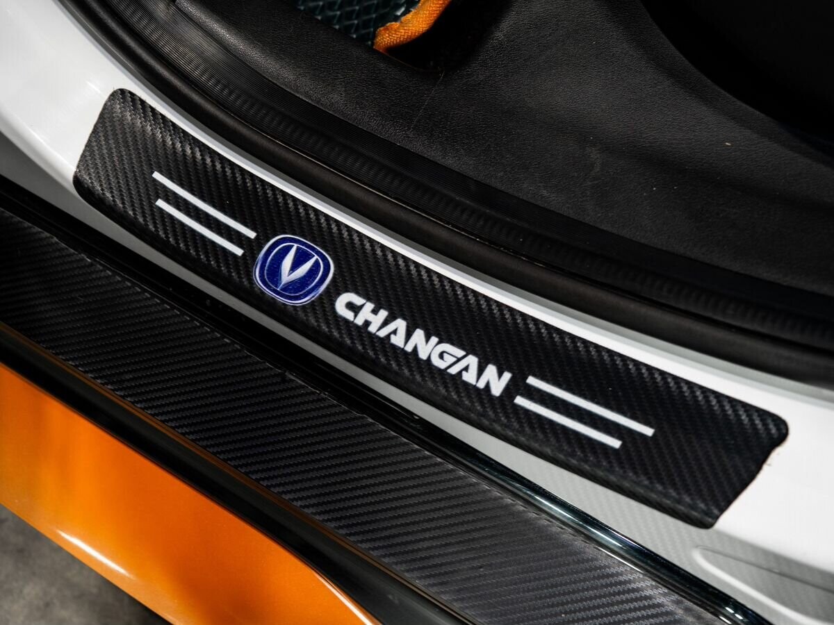 Changan UNI-T 2023 - фото автомобиля
