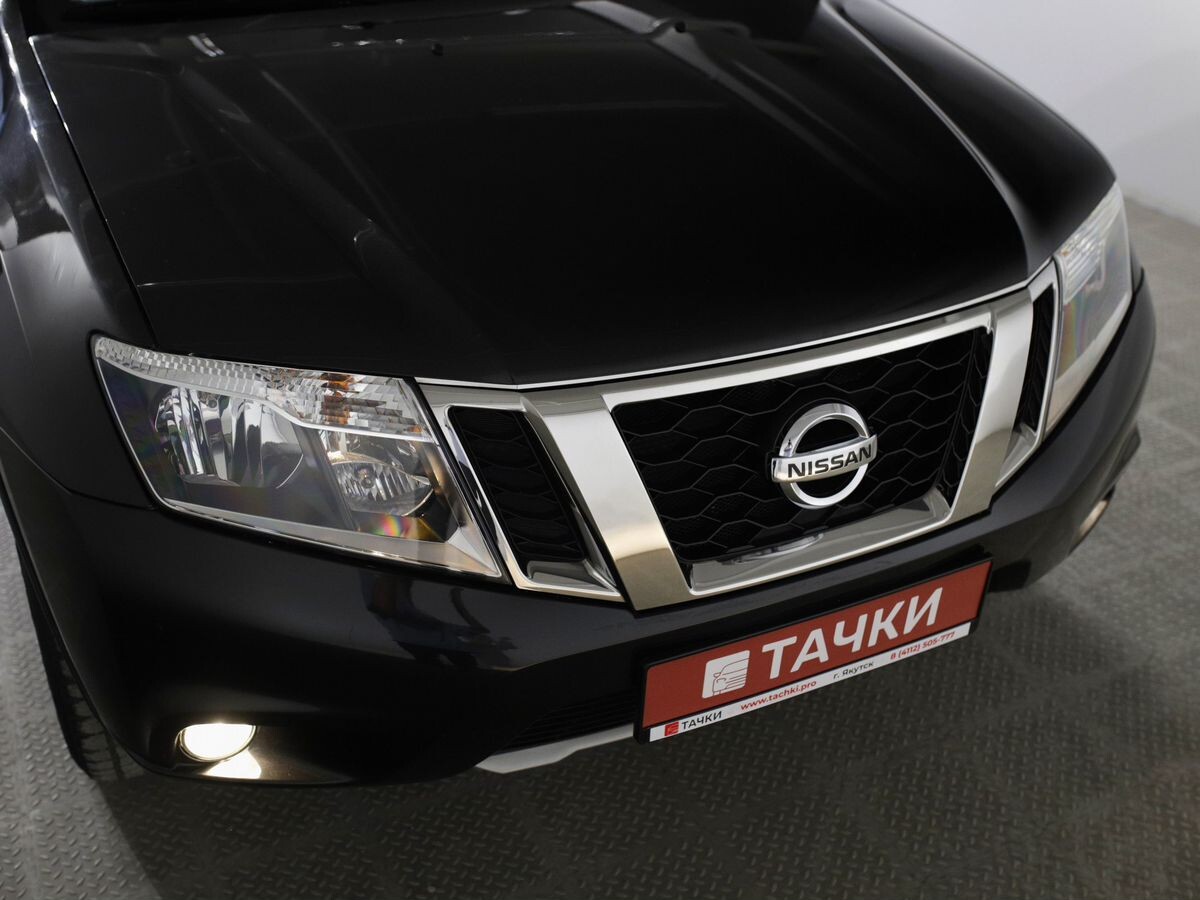 Nissan Terrano 2015 - фото автомобиля