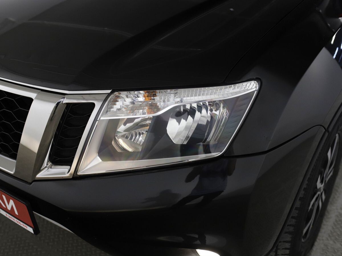 Nissan Terrano 2015 - фото автомобиля