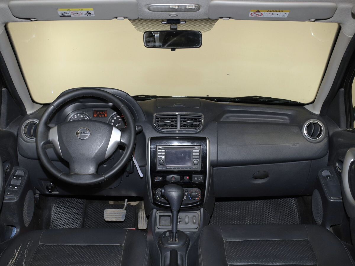 Nissan Terrano 2015 - фото автомобиля