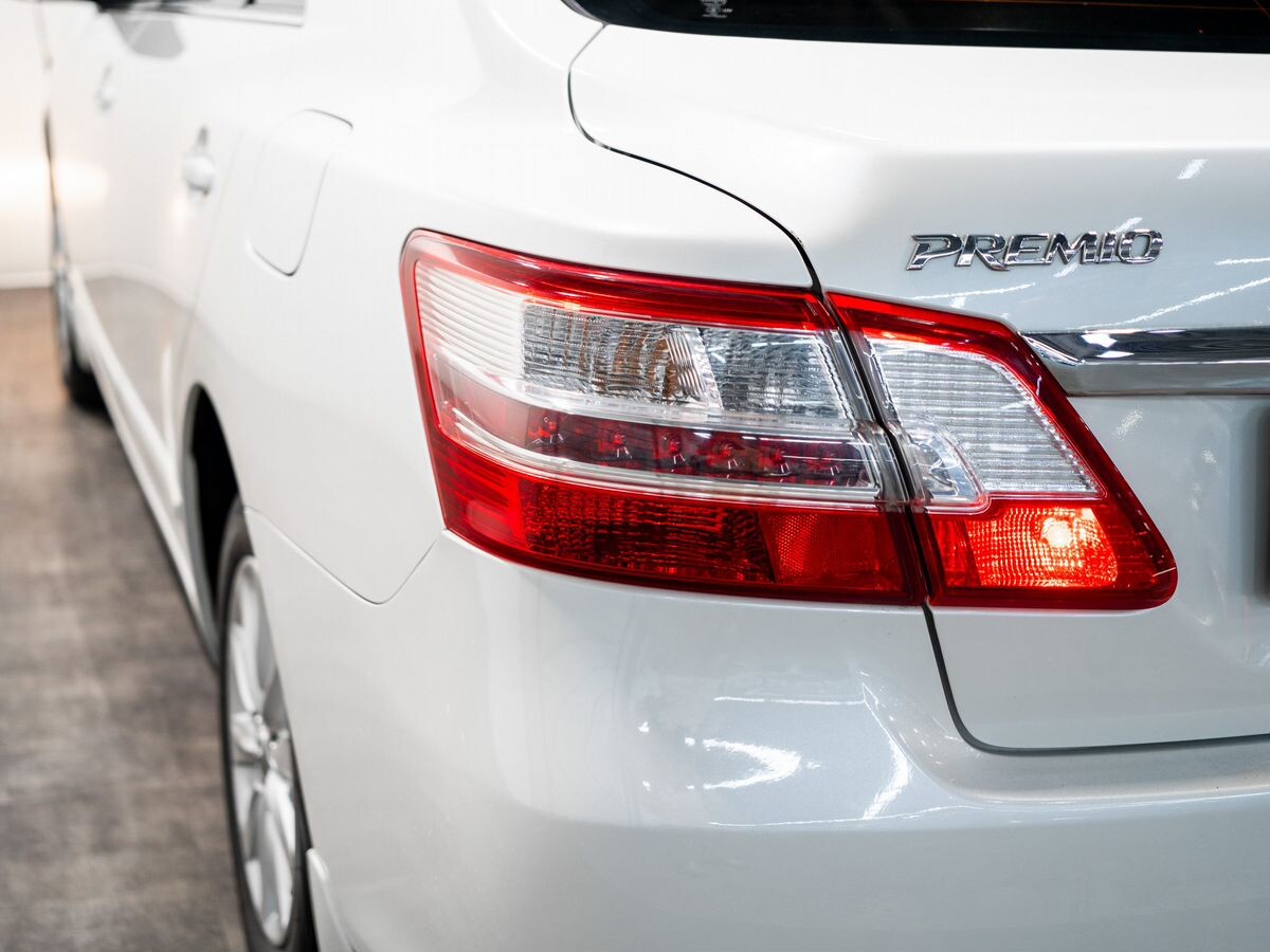Toyota Premio 2010 - фото автомобиля