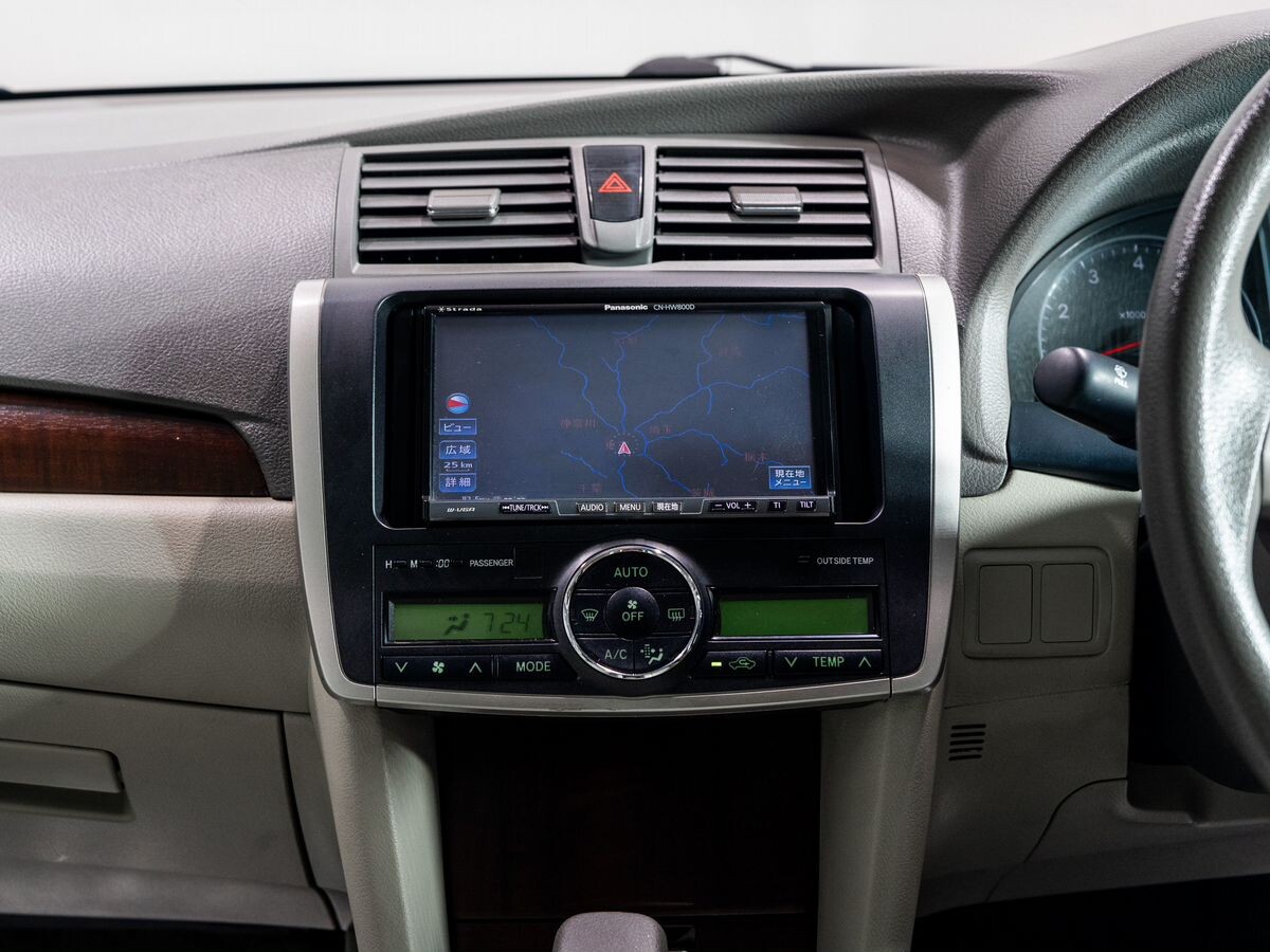 Toyota Premio 2010 - фото автомобиля