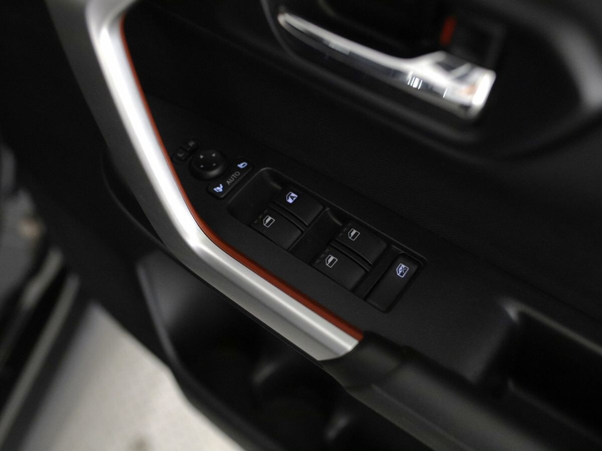Toyota Raize 2021 - фото автомобиля