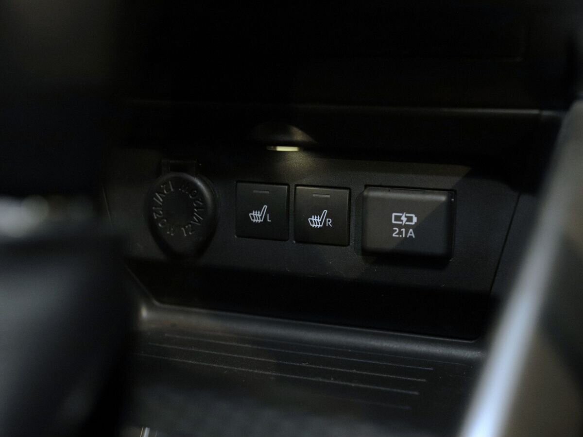 Toyota Raize 2021 - фото автомобиля