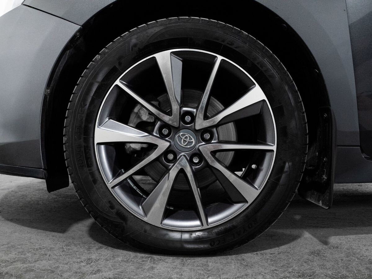 Toyota Verso 2012 - фото автомобиля