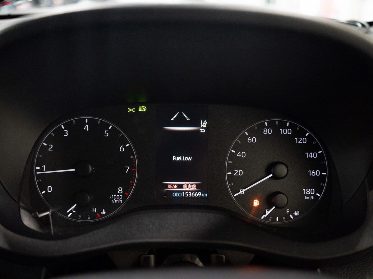 Toyota Yaris 2020 - фото автомобиля