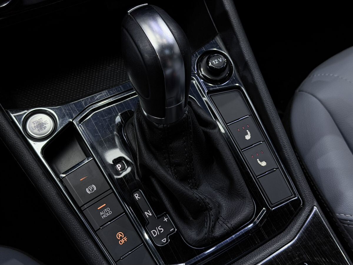 Volkswagen Lavida 2022 - фото автомобиля