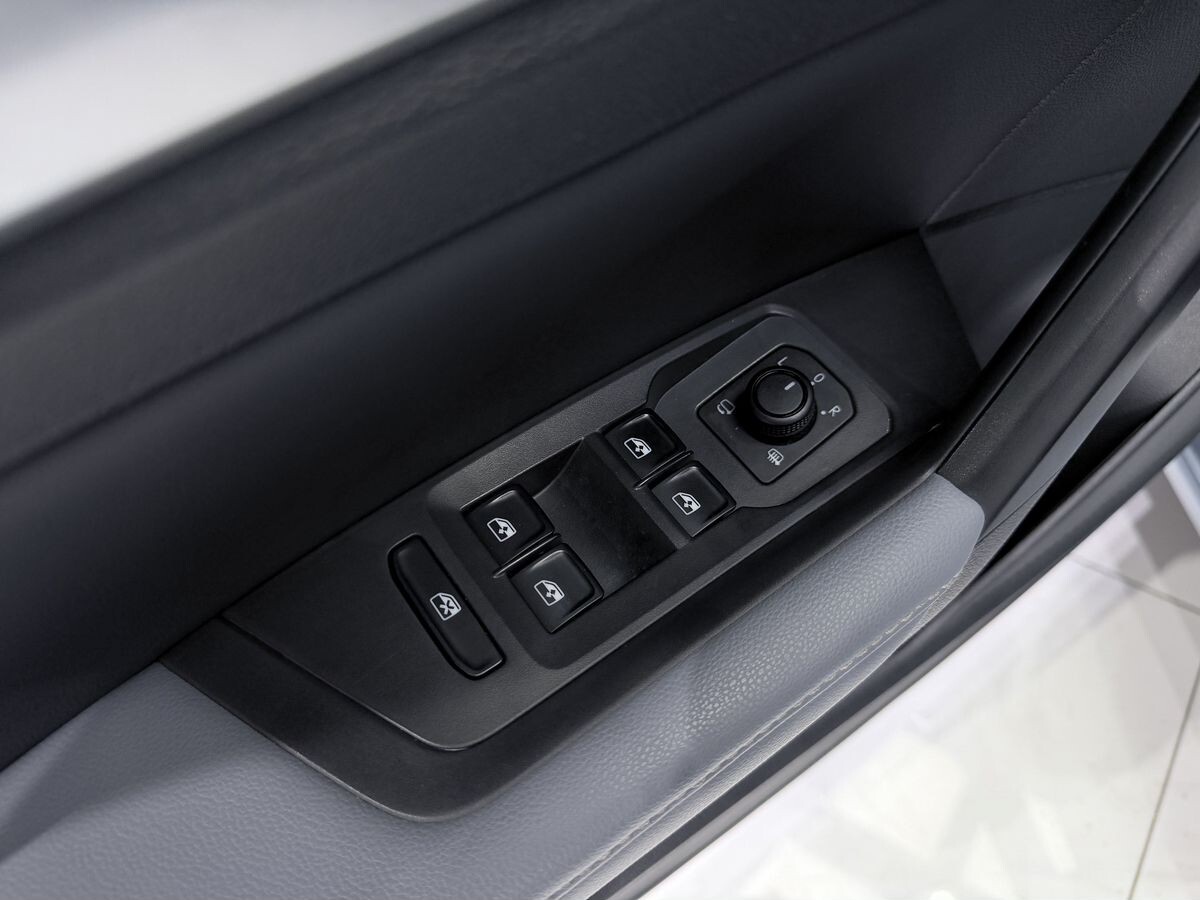 Volkswagen Lavida 2022 - фото автомобиля