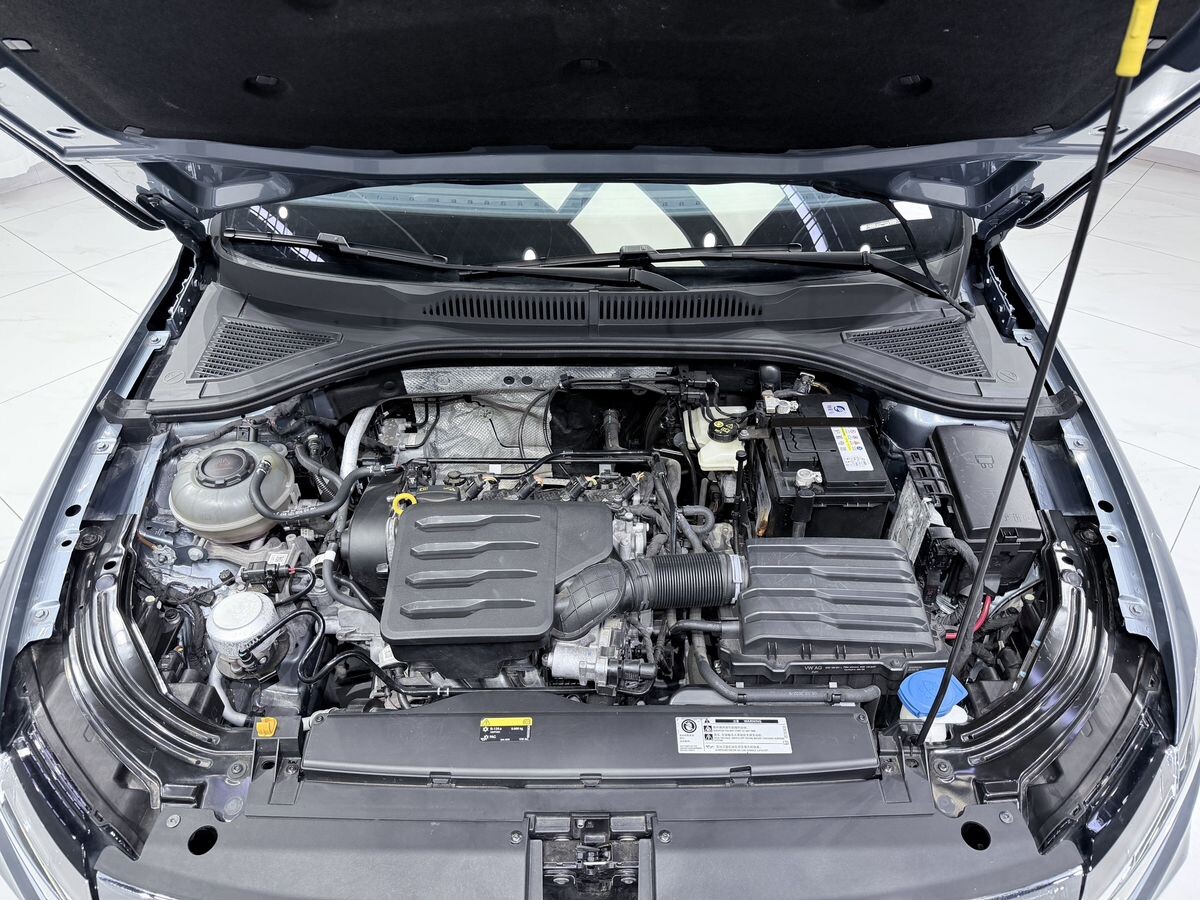 Volkswagen Lavida 2022 - фото автомобиля