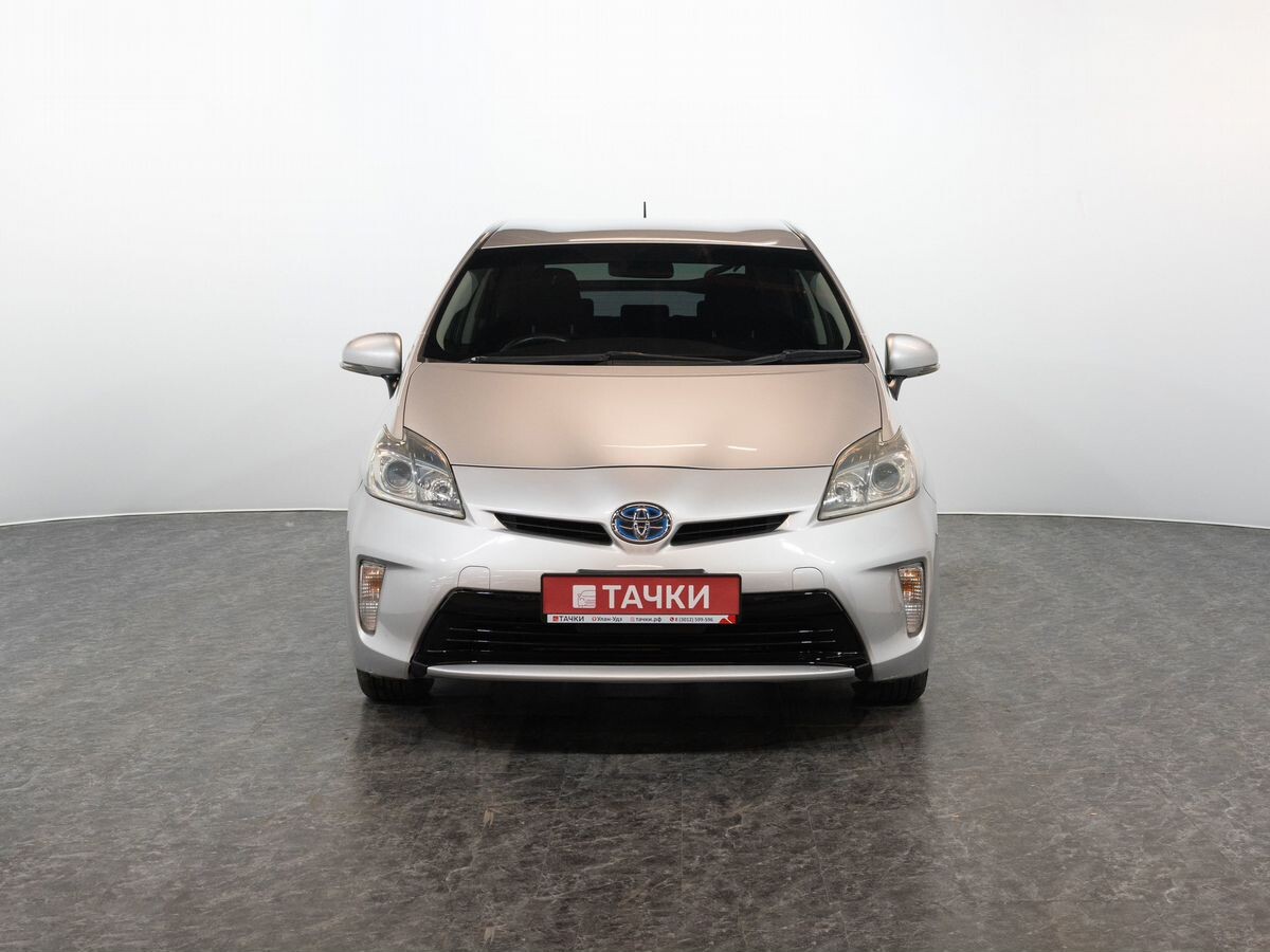 Toyota Prius 2013 - фото автомобиля