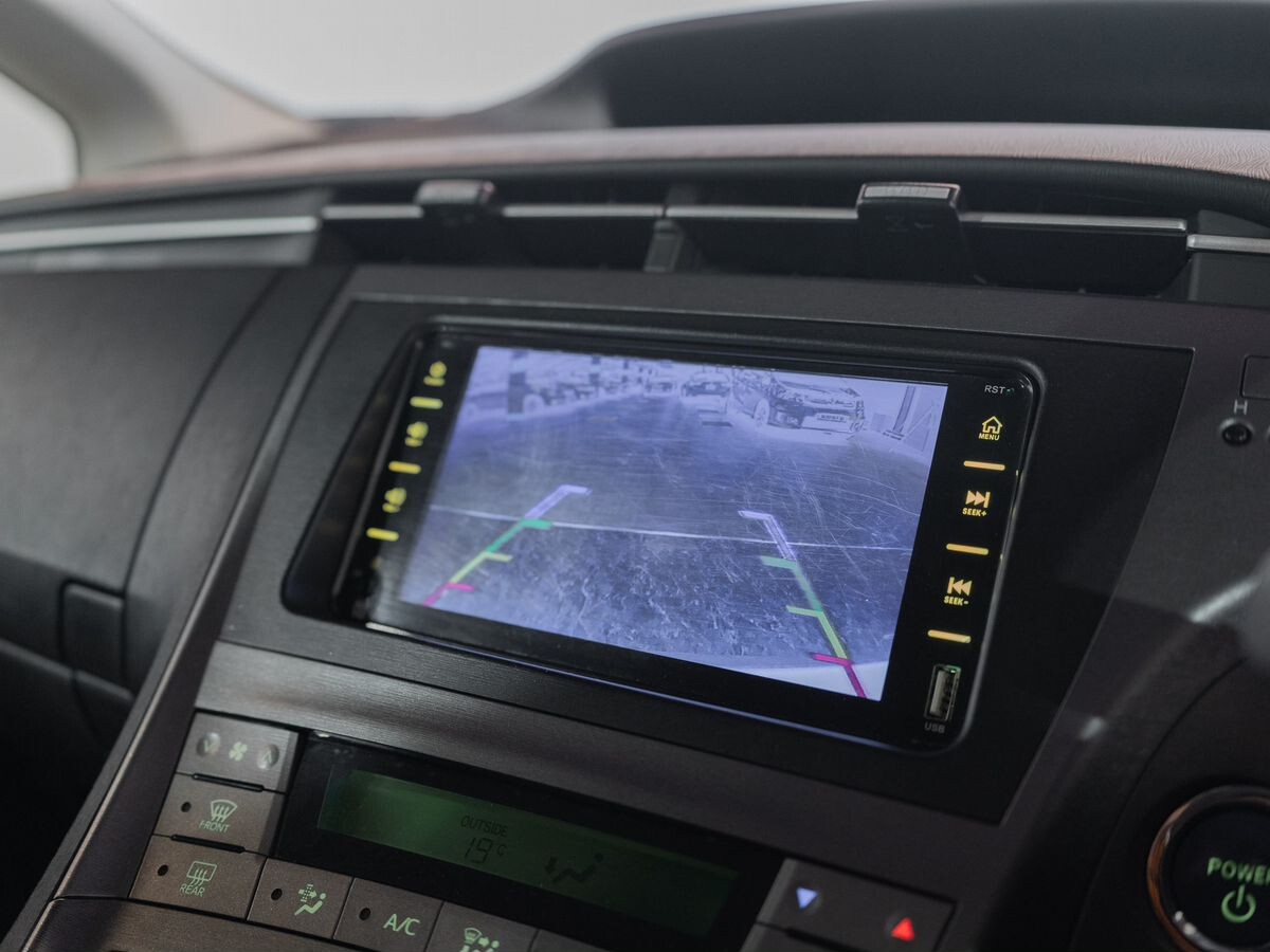 Toyota Prius 2013 - фото автомобиля