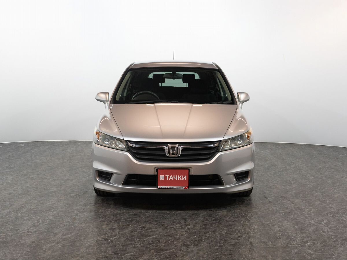 Honda Stream 2007 - фото автомобиля