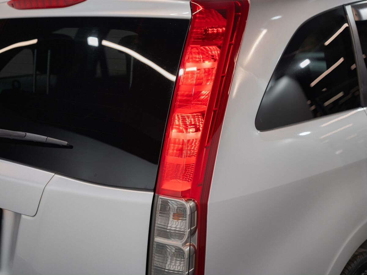 Honda Stream 2007 - фото автомобиля