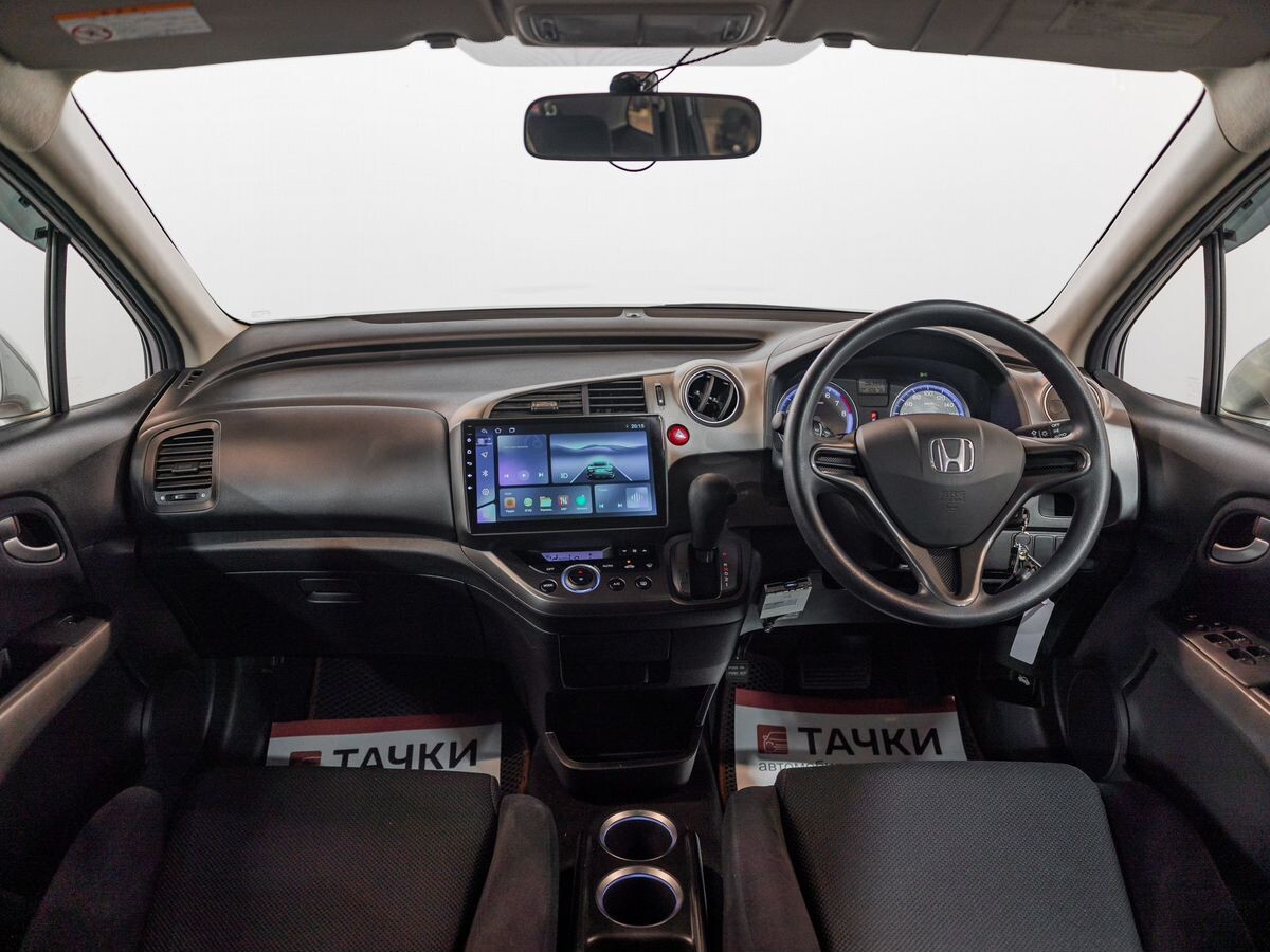 Honda Stream 2007 - фото автомобиля